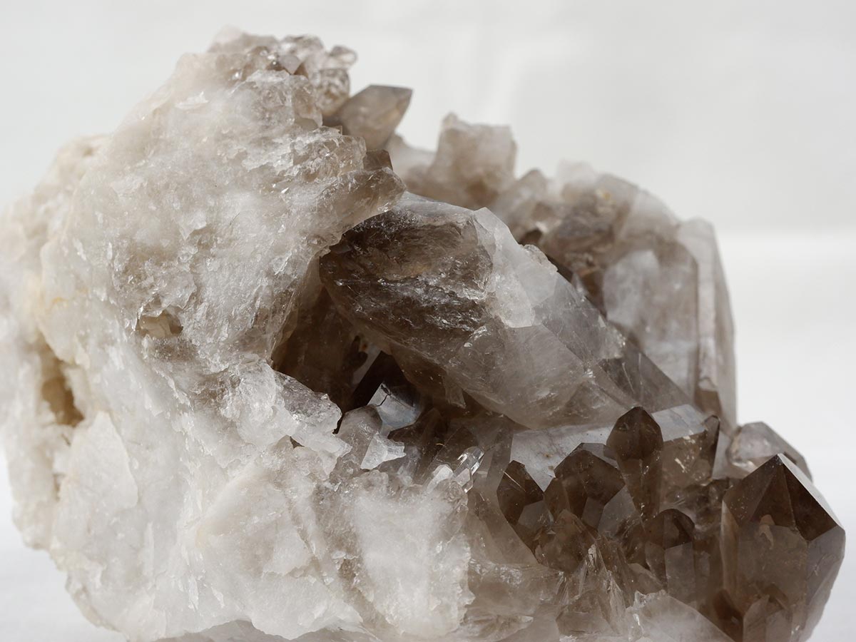 スモーキークォーツ クラスター ブラジル産 煙水晶 原石 一点物 282-728