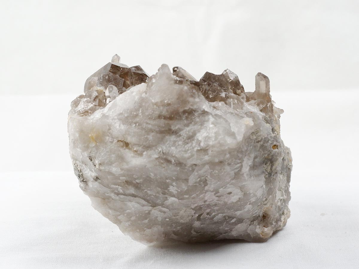 スモーキークォーツ クラスター ブラジル産 煙水晶 原石 一点物 282-731