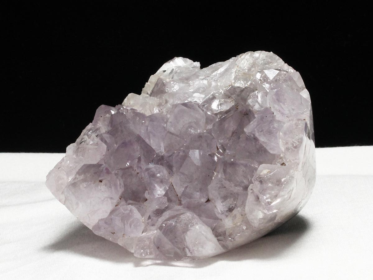 アメジストクラスター 原石 ウルグアイ産 花型 フラワー amethyst 一点物 282-741