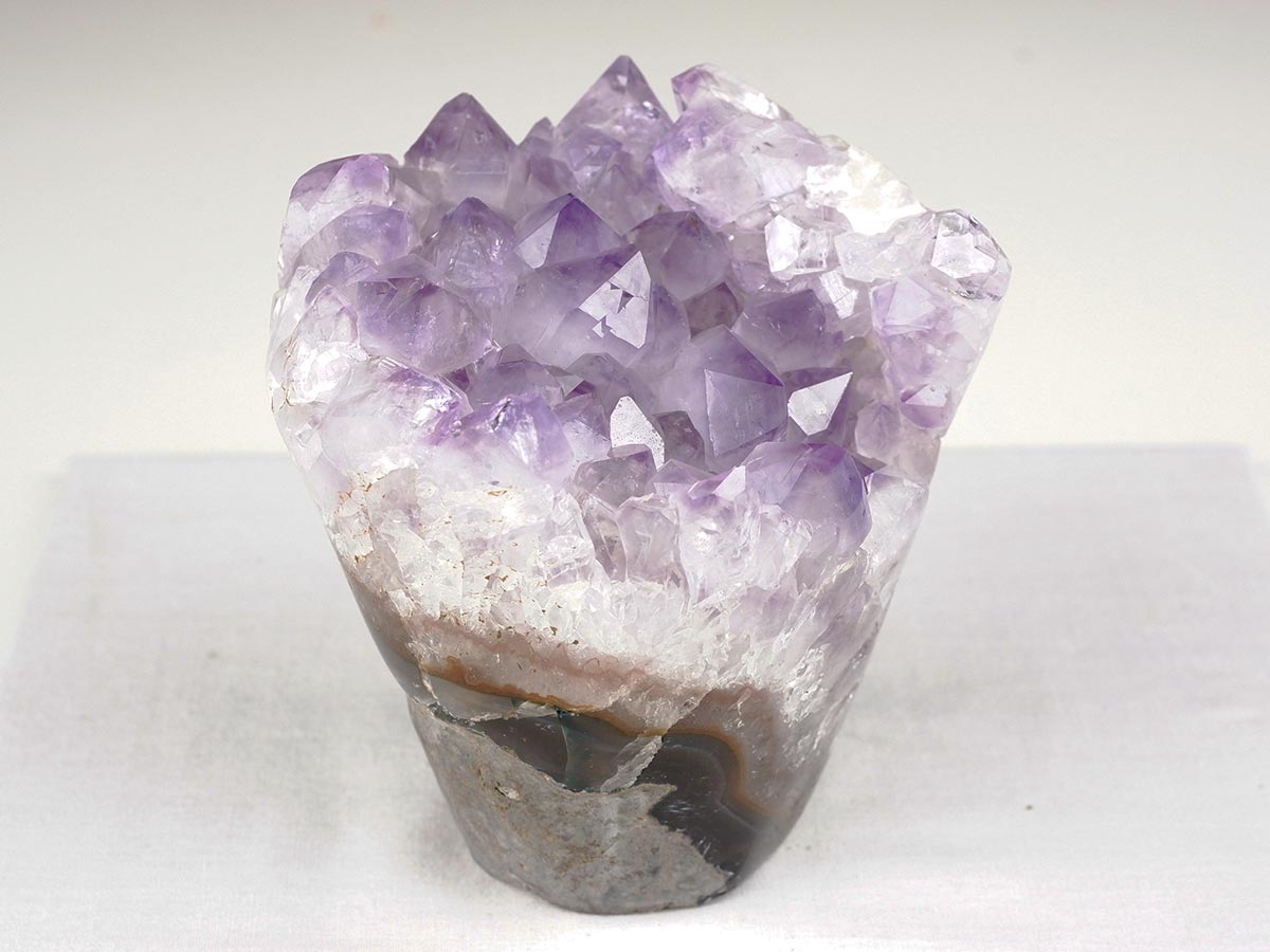 アメジストクラスター 原石 ウルグアイ産 花型 フラワー amethyst 一点物 282-744