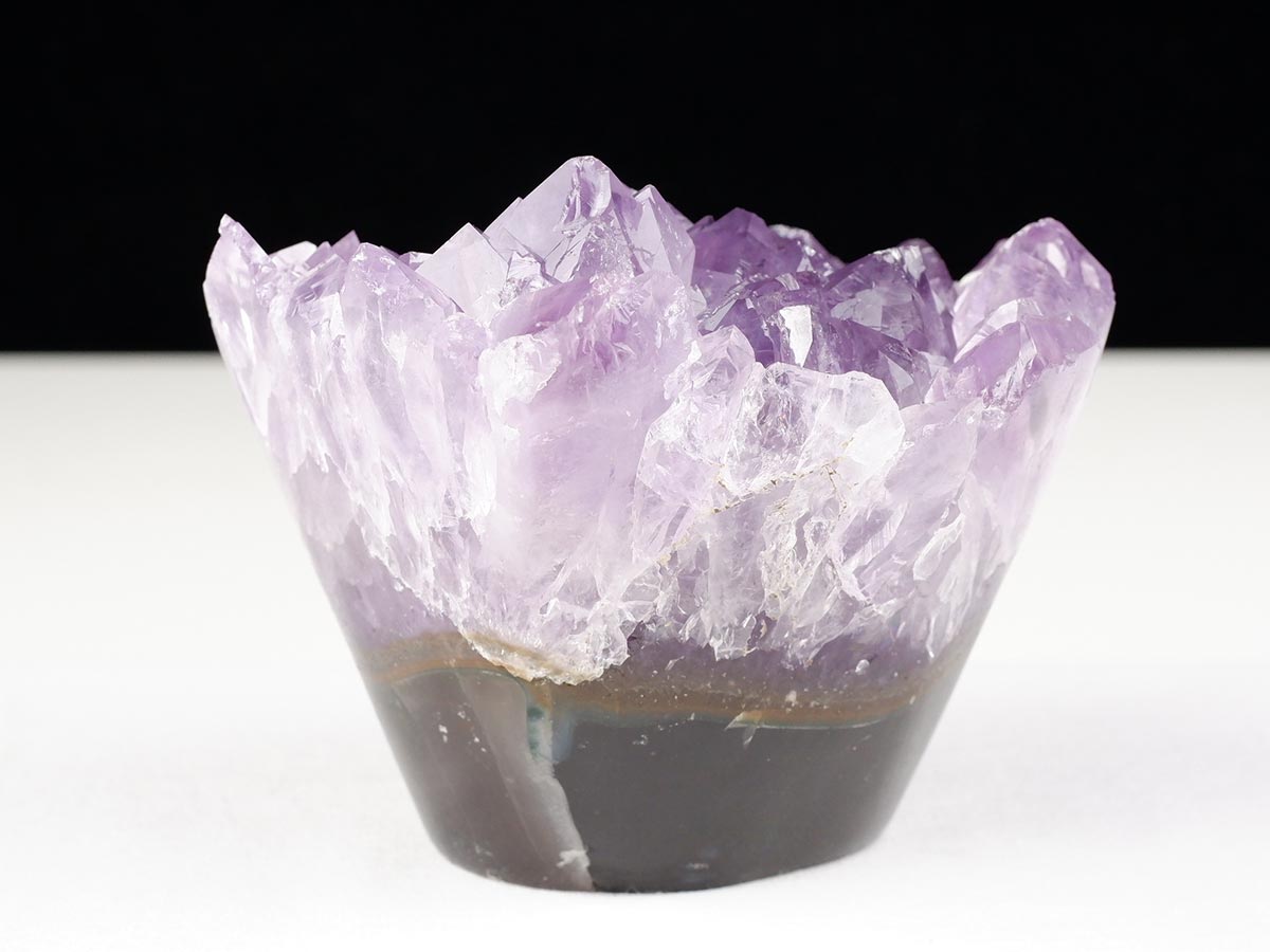 アメジストクラスター 原石 ウルグアイ産 花型 フラワー amethyst 一点物 282-750
