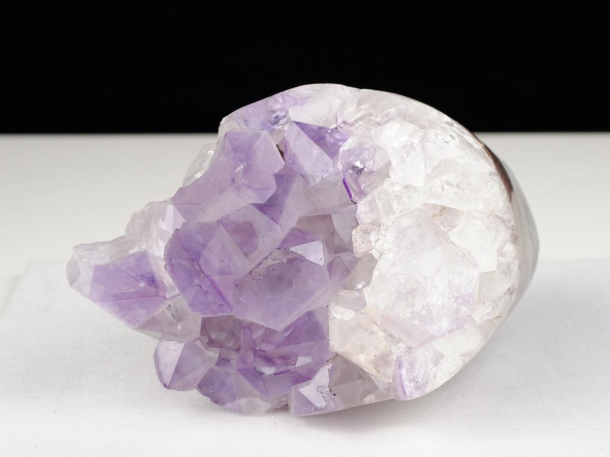 アメジストクラスター 原石 ウルグアイ産 花型 フラワー amethyst 一点物 282-753