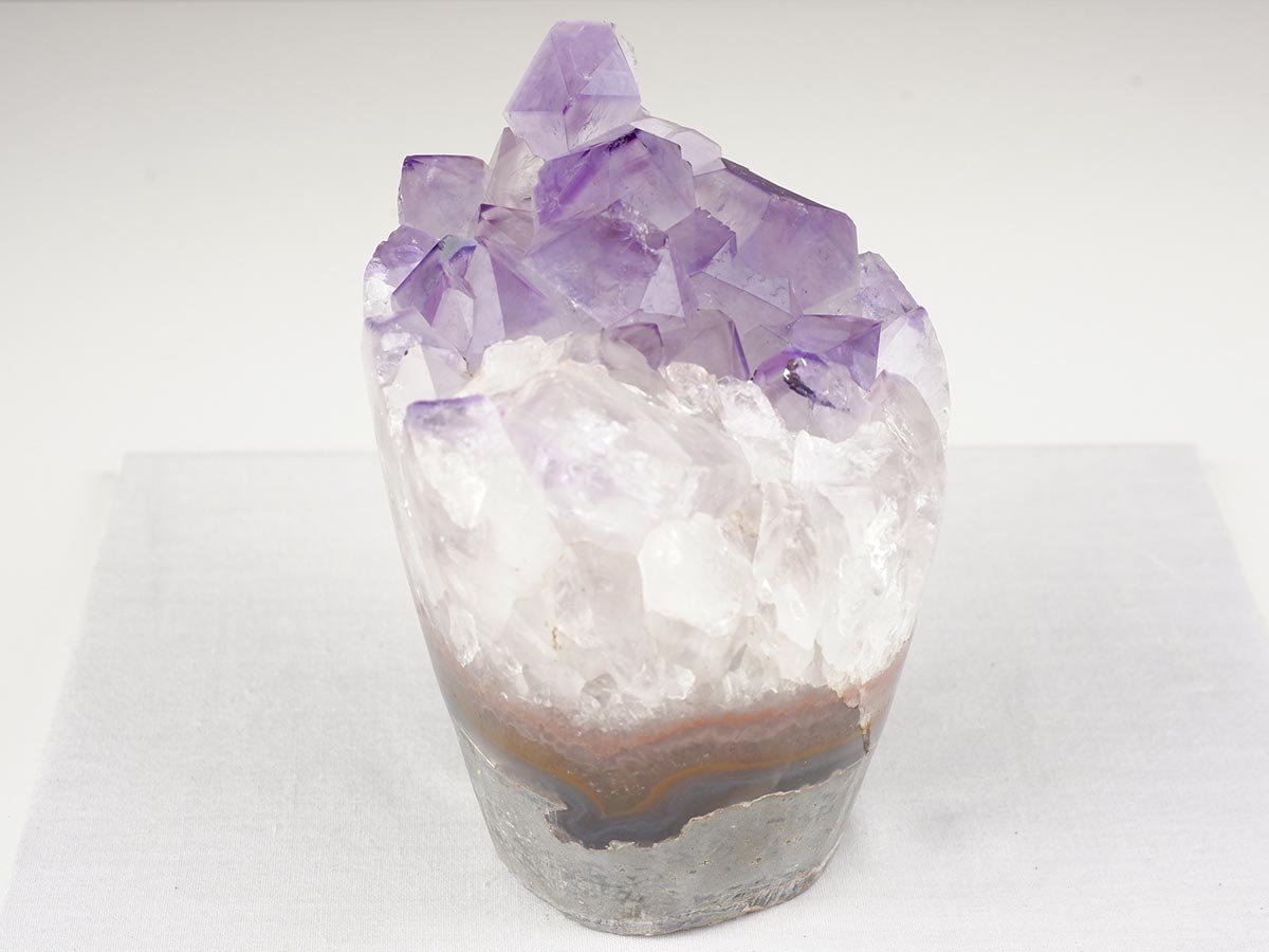 アメジストクラスター 原石 ウルグアイ産 花型 フラワー amethyst 一点物 282-753