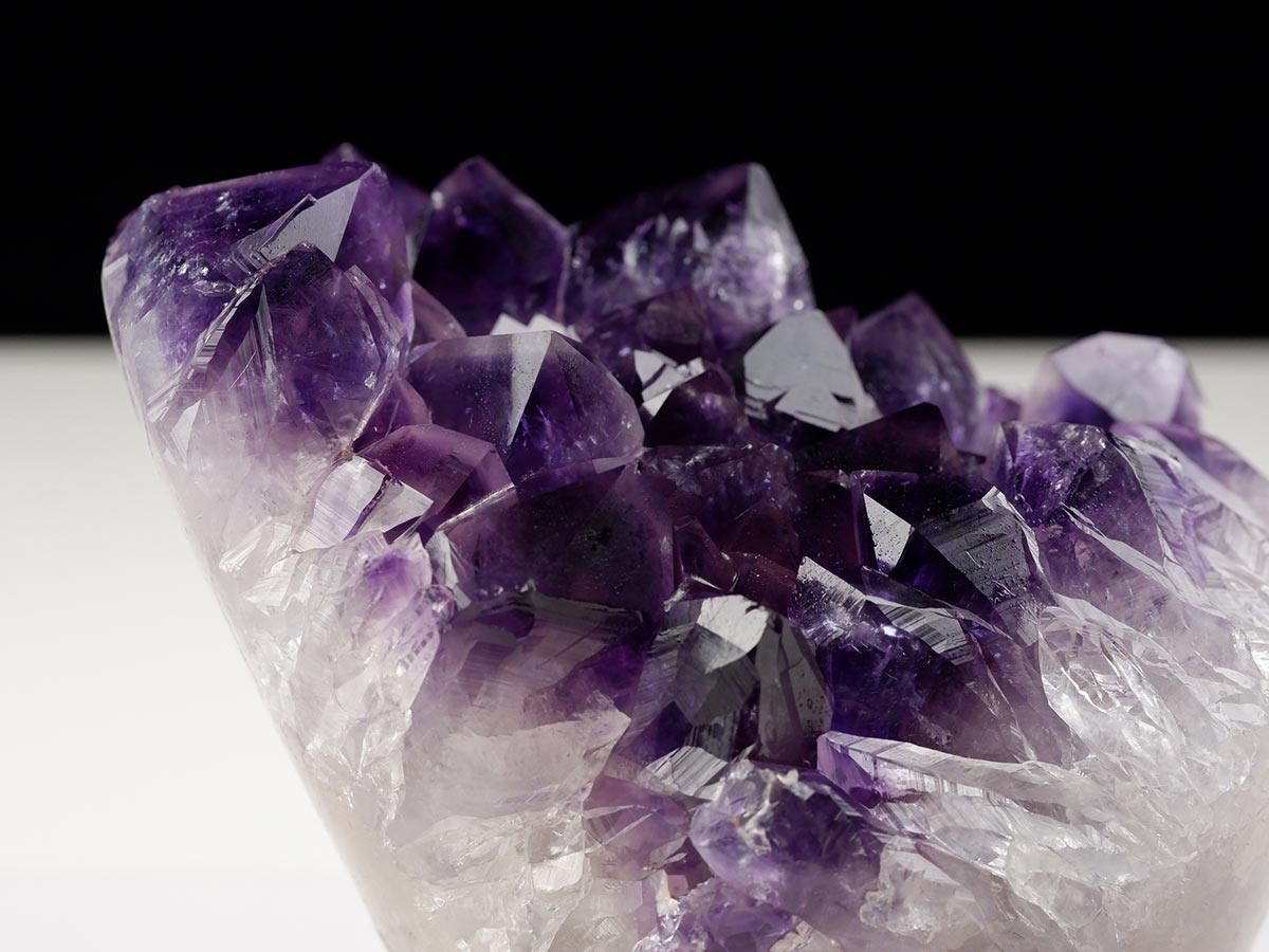 アメジストクラスター 原石 ウルグアイ産 花型 フラワー amethyst 一点物 282-761