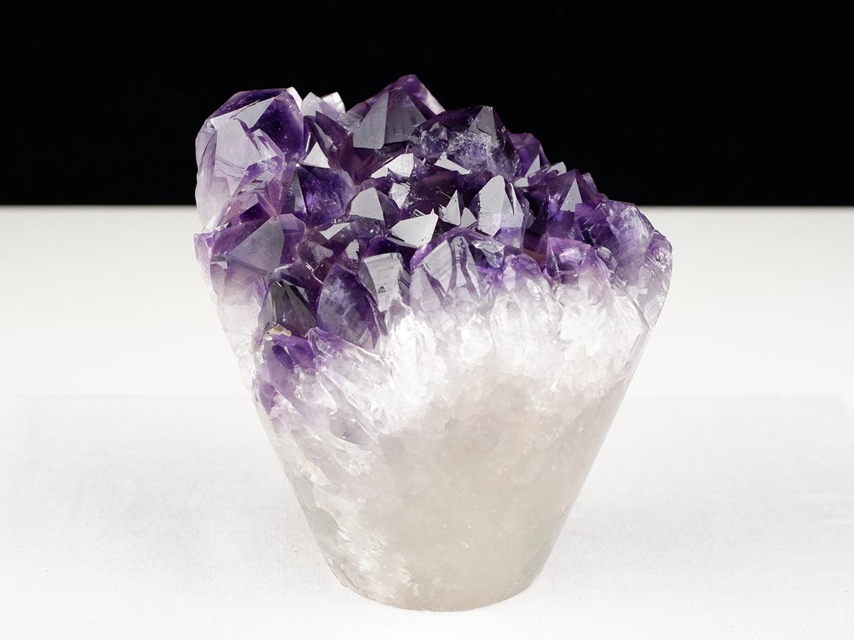 アメジストクラスター 原石 ウルグアイ産 花型 フラワー amethyst 一点物 282-761