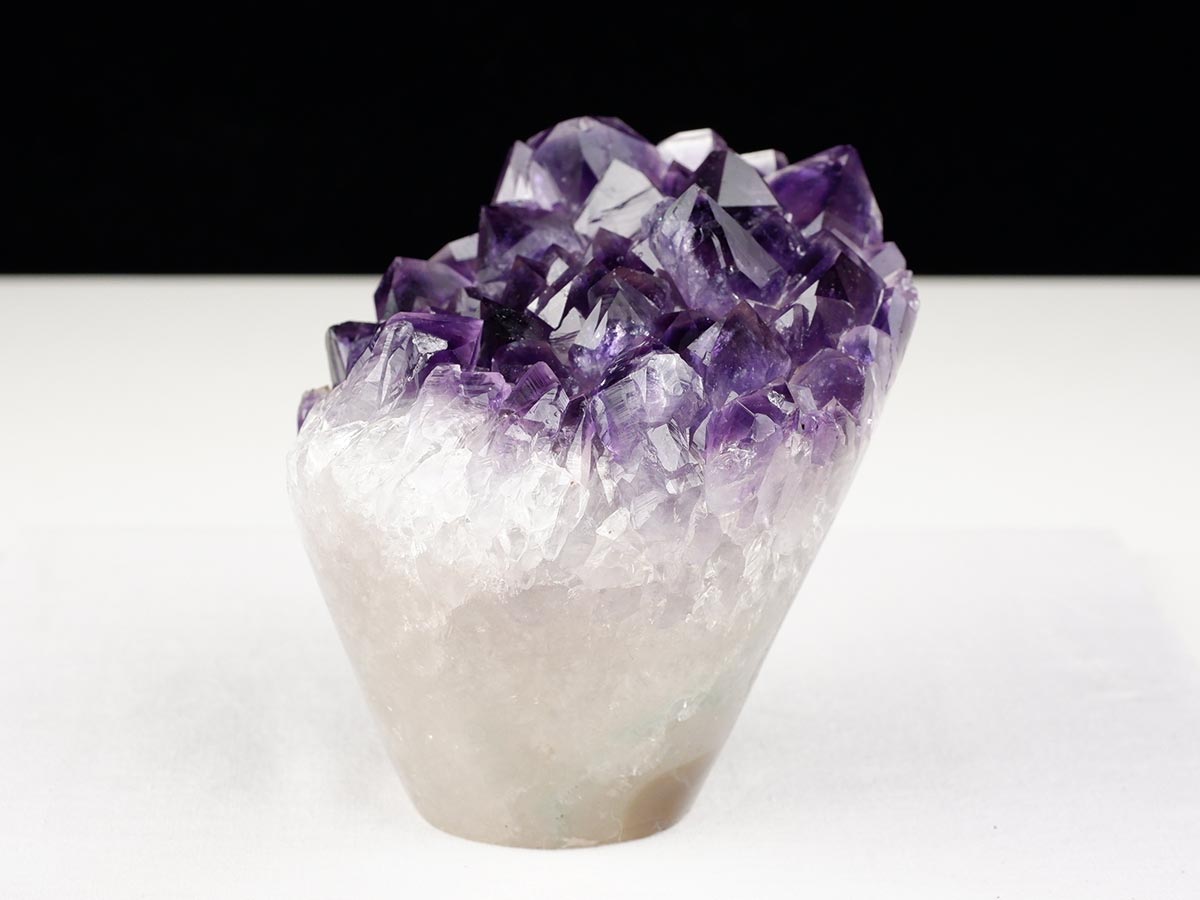 アメジストクラスター 原石 ウルグアイ産 花型 フラワー amethyst 一点物 282-761