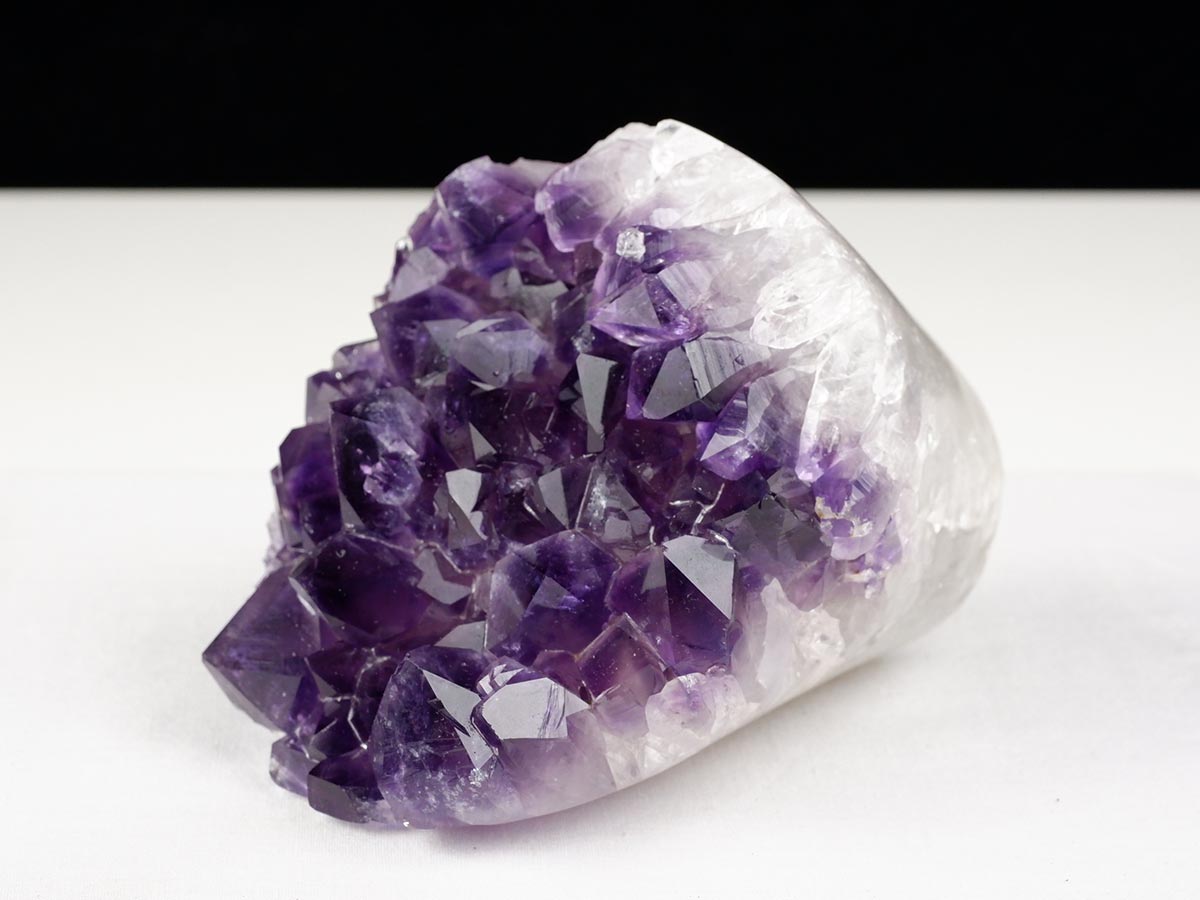 アメジストクラスター 原石 ウルグアイ産 花型 フラワー amethyst 一点物 282-761