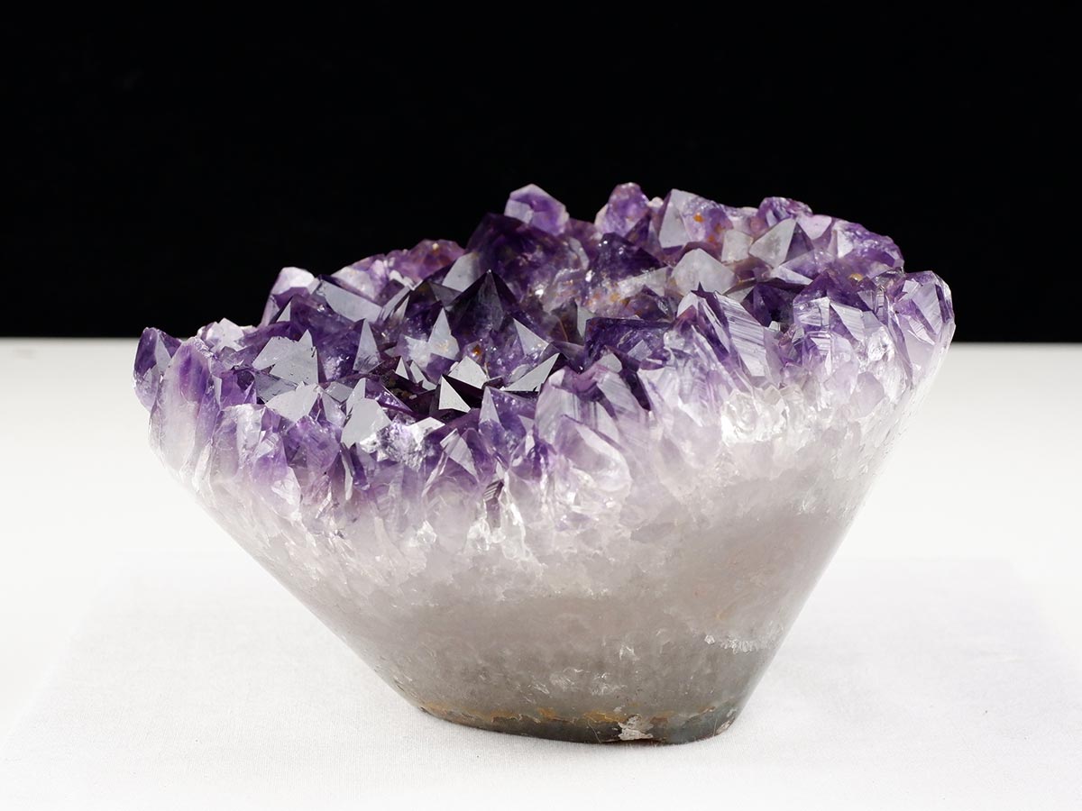 1.8Kg アメジストクラスター 原石 ウルグアイ産 花型 フラワー amethyst 一点物 282-764