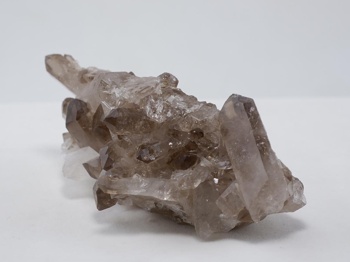スモーキークォーツ クラスター ブラジル産 モリオン 黒水晶 原石 一点物 282-765