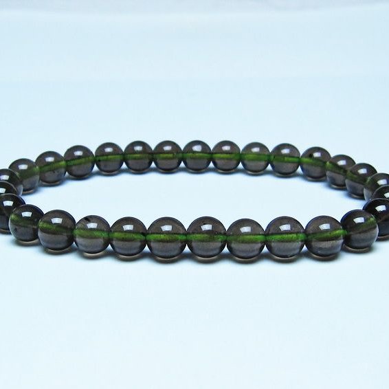 水晶　2ｋｇ 2Kg 水晶 クラスター 水晶 原石 ブラジル産 一点物 192-631 – 天然石