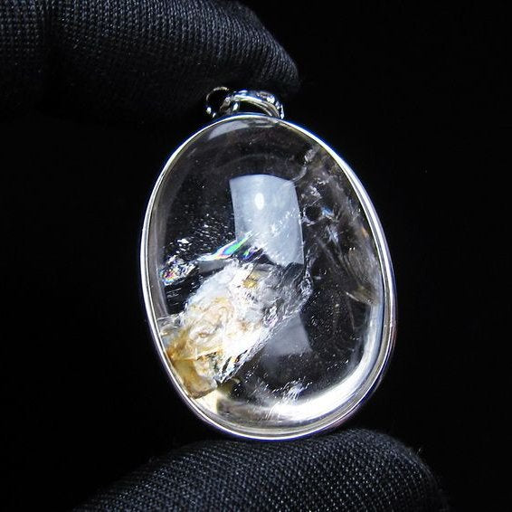 アイリスクォーツ 水晶 ペンダント 虹入り メール便可 一点物 112-14102