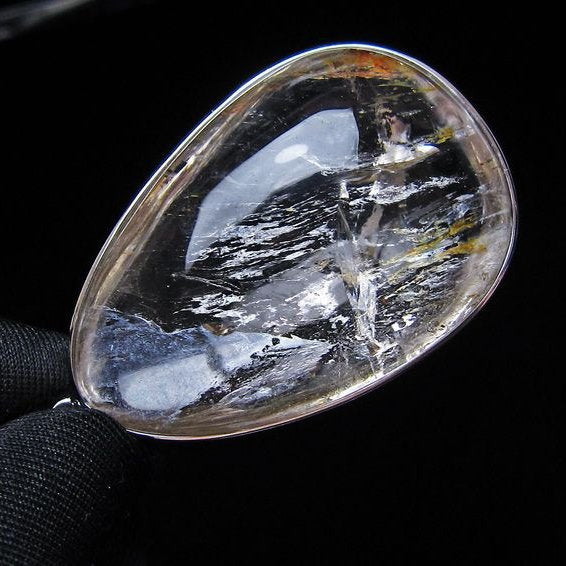 アイリスクォーツ 水晶 ペンダント 虹入り メール便可 一点物 112-14106