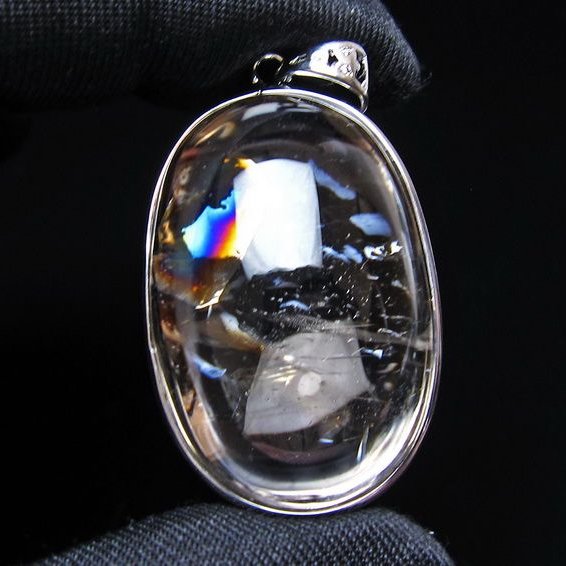 アイリスクォーツ 水晶 ペンダント 虹入り メール便可 一点物 112-14110
