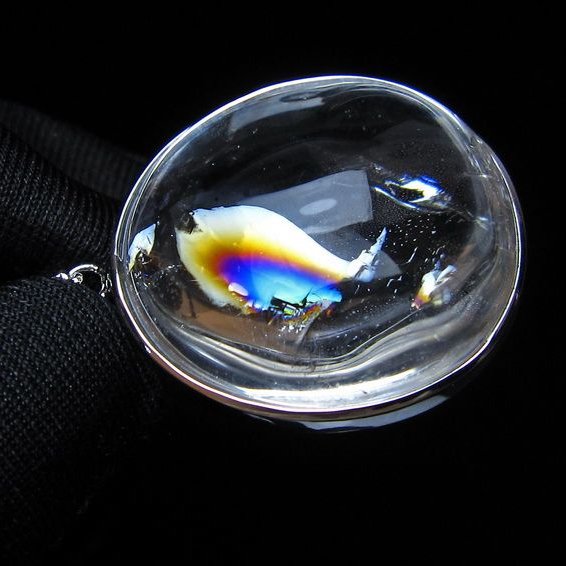 アイリスクォーツ 水晶 ペンダント 虹入り メール便可 一点物 112-14148