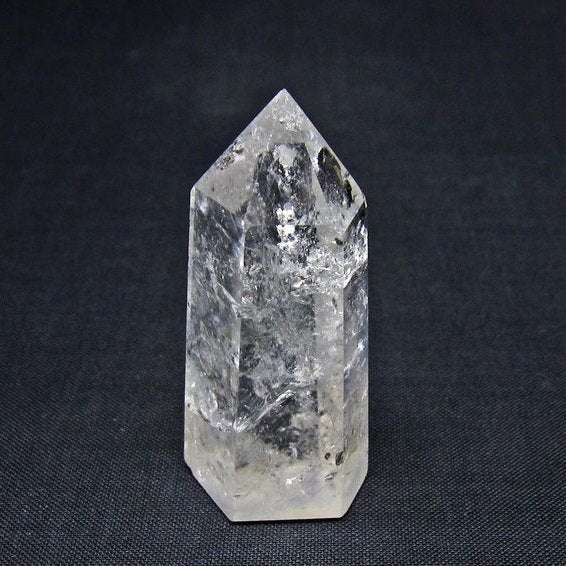 水晶 六角柱 ポイント 置物 一点物 142-10970