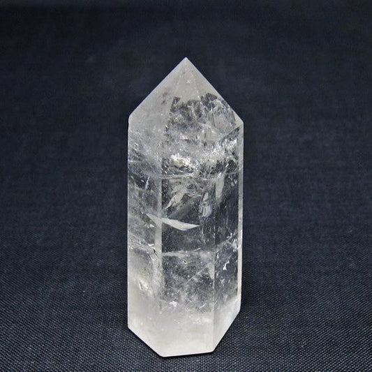 水晶 六角柱 虹入り ポイント 置物 一点物 142-10976