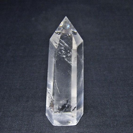 水晶 六角柱 虹入り ポイント 置物 一点物 142-11089