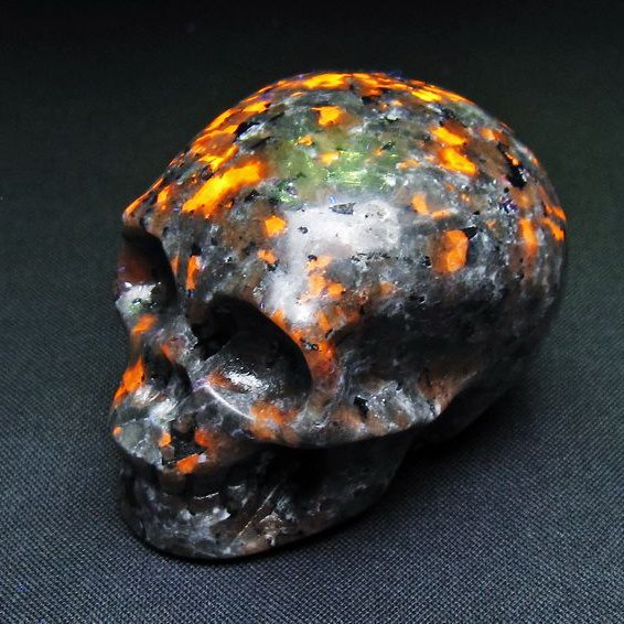 ユーパーライト 手彫り 置物 ドクロ スカル 一点物 144-240