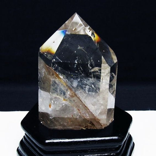 水晶 六角柱 水晶 ポイント 虹入り 台座付属 一点物 152-3809