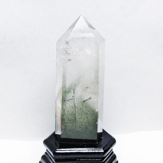 ファントム（幻影水晶） – 天然石・パワーストーンの東昇