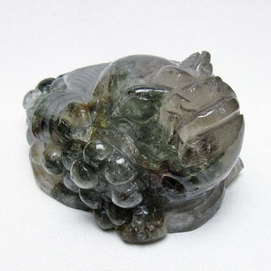水晶 手彫り-卓上置物-キンセン-金蟾 ガーデンクォーツ 一点物 154-107