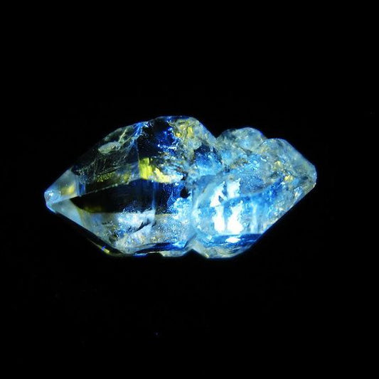 オイルインクォーツ 原石 石油入り 水晶 171-5040