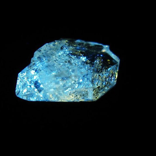 オイルインクォーツ 原石 石油入り 水晶 171-5121