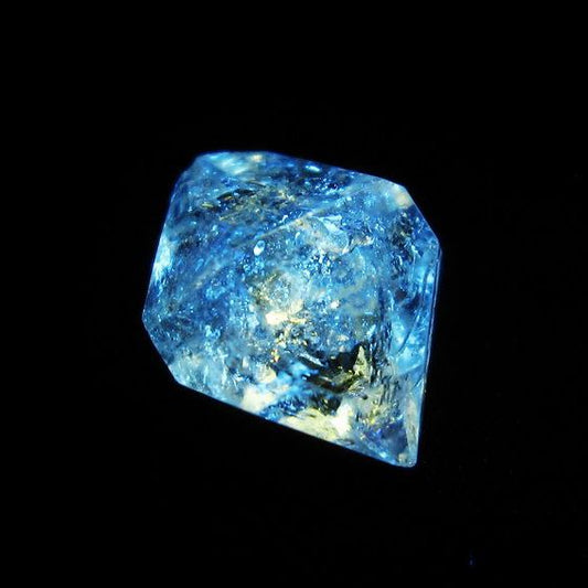 オイルインクォーツ 原石 石油入り 水晶 171-5133