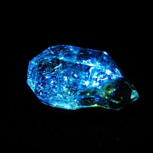 オイルインクォーツ 原石 石油入り 水晶 171-5141