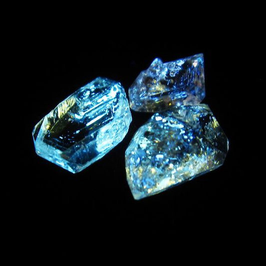 オイルインクォーツ 原石 石油入り 水晶 171-5200