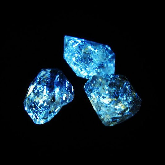 オイルインクォーツ 原石 石油入り 水晶 171-5203