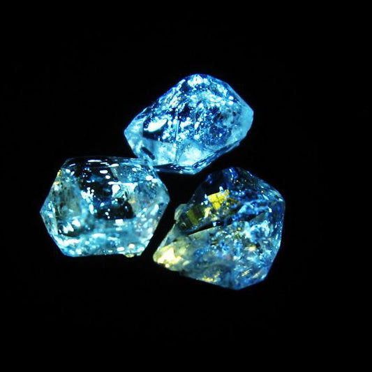 オイルインクォーツ 原石 石油入り 水晶 171-5206