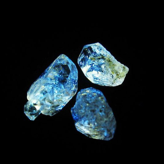 オイルインクォーツ 原石 石油入り 水晶 171-5209