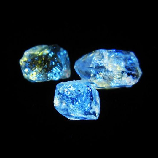 オイルインクォーツ 原石 石油入り 水晶 171-5214