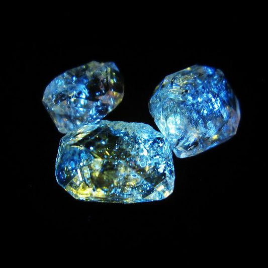 オイルインクォーツ 原石 石油入り 水晶 171-5220