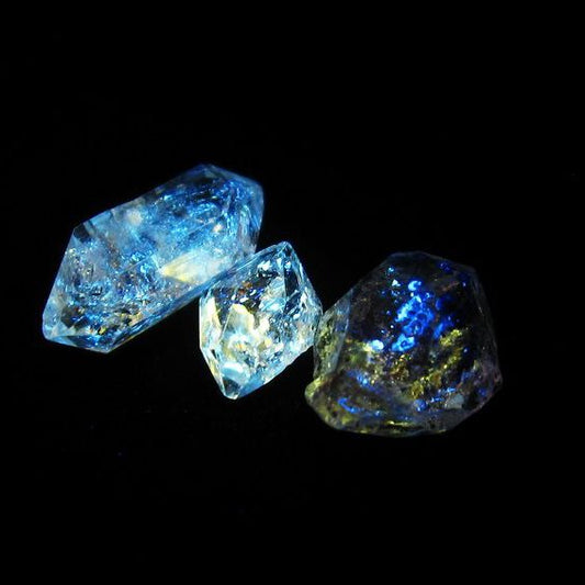 オイルインクォーツ 原石 石油入り 水晶 171-5221