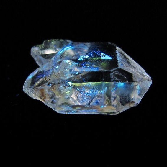 オイルインクォーツ 原石 石油入り 一点物 171-6347