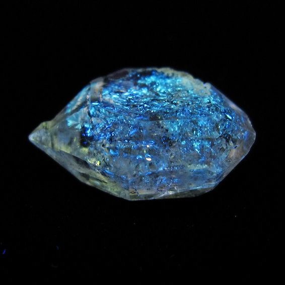 オイルインクォーツ 原石 石油入り 一点物 171-6357