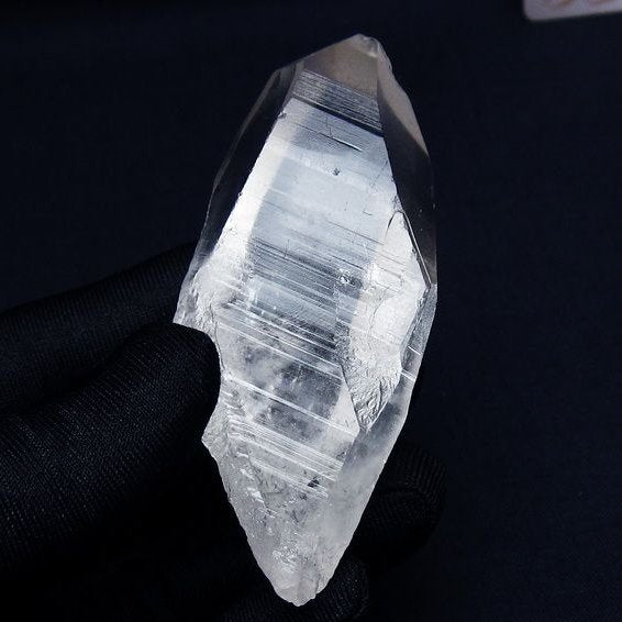 レムリアンシード 水晶 原石 ブラジル ミナスジェライス州 コリント産 一点物 171-6976