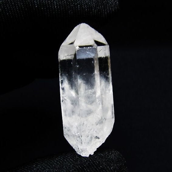 水晶 原石 アーカンソー産 一点物 171-7016