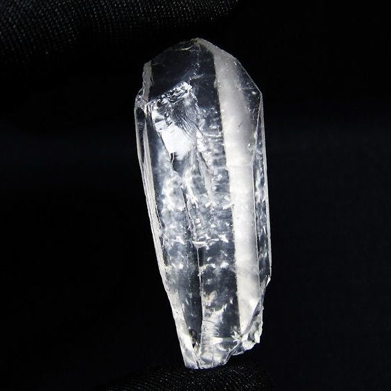 水晶 原石 アーカンソー産 一点物 171-7032