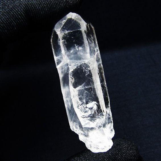 水晶 原石 アーカンソー産 一点物 171-7040