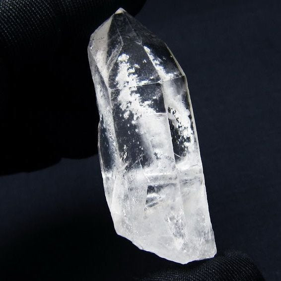 水晶 原石 アーカンソー産 一点物 171-7045