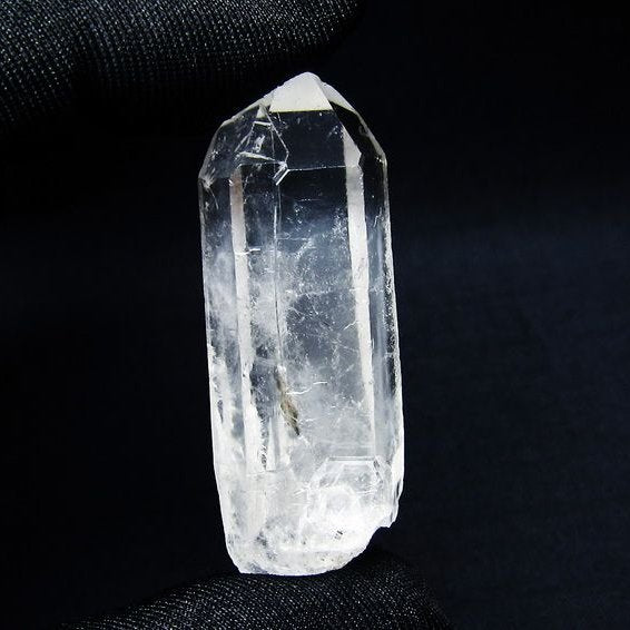 水晶 原石 アーカンソー産 一点物 171-7052