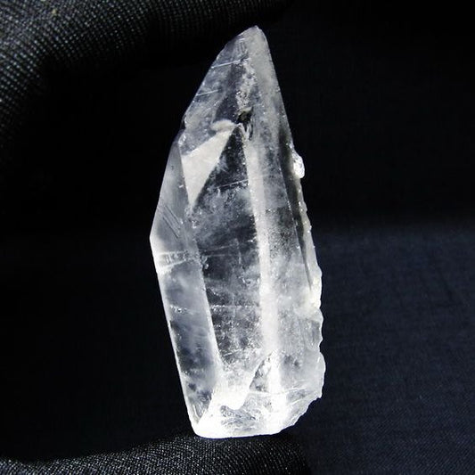 水晶 原石 アーカンソー産 一点物 171-7061