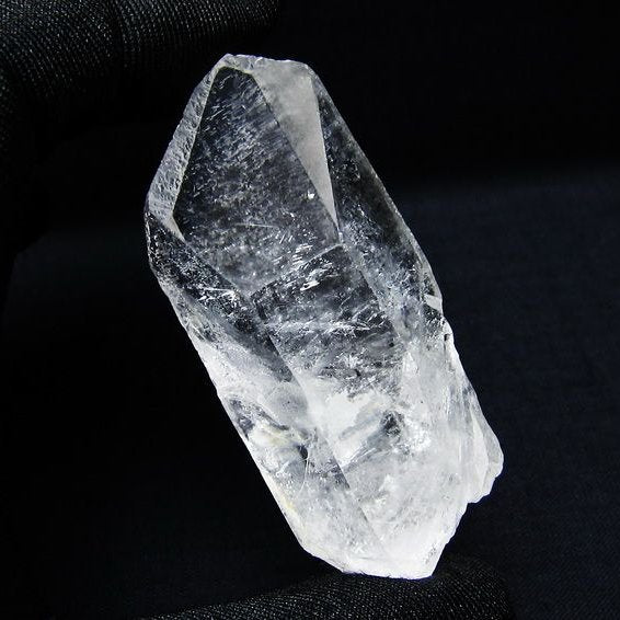 水晶 原石 アーカンソー産 一点物 171-7104