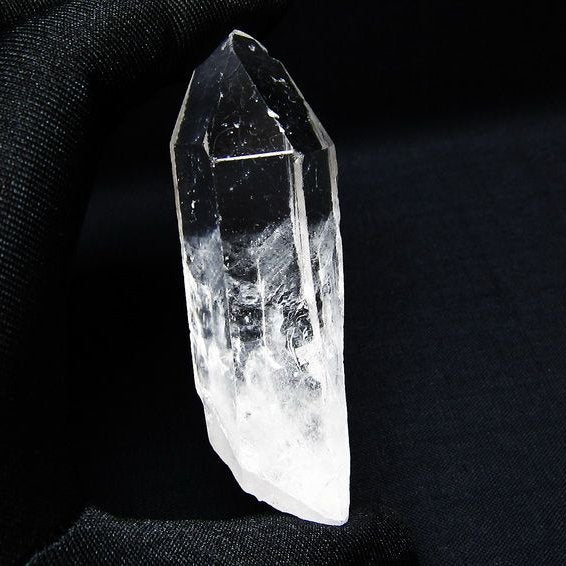 水晶 原石 アーカンソー産 一点物 171-7110
