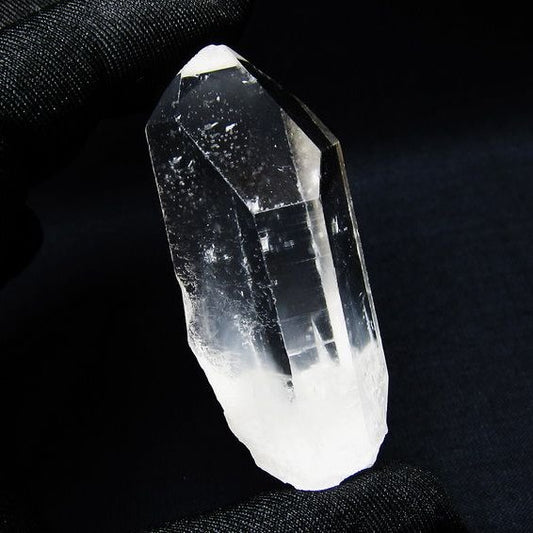 水晶 原石 アーカンソー産 一点物 171-7120