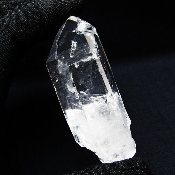 水晶 原石 アーカンソー産 一点物 171-7137