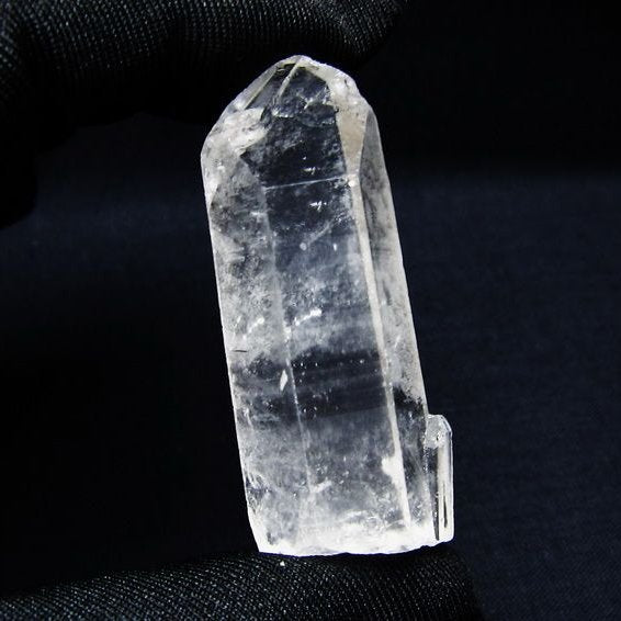 水晶 原石 アーカンソー産 一点物 171-7204